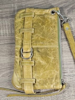 Latico soft Leather Green Zip Wristlet Wallet w/ Strap Floral Pattern